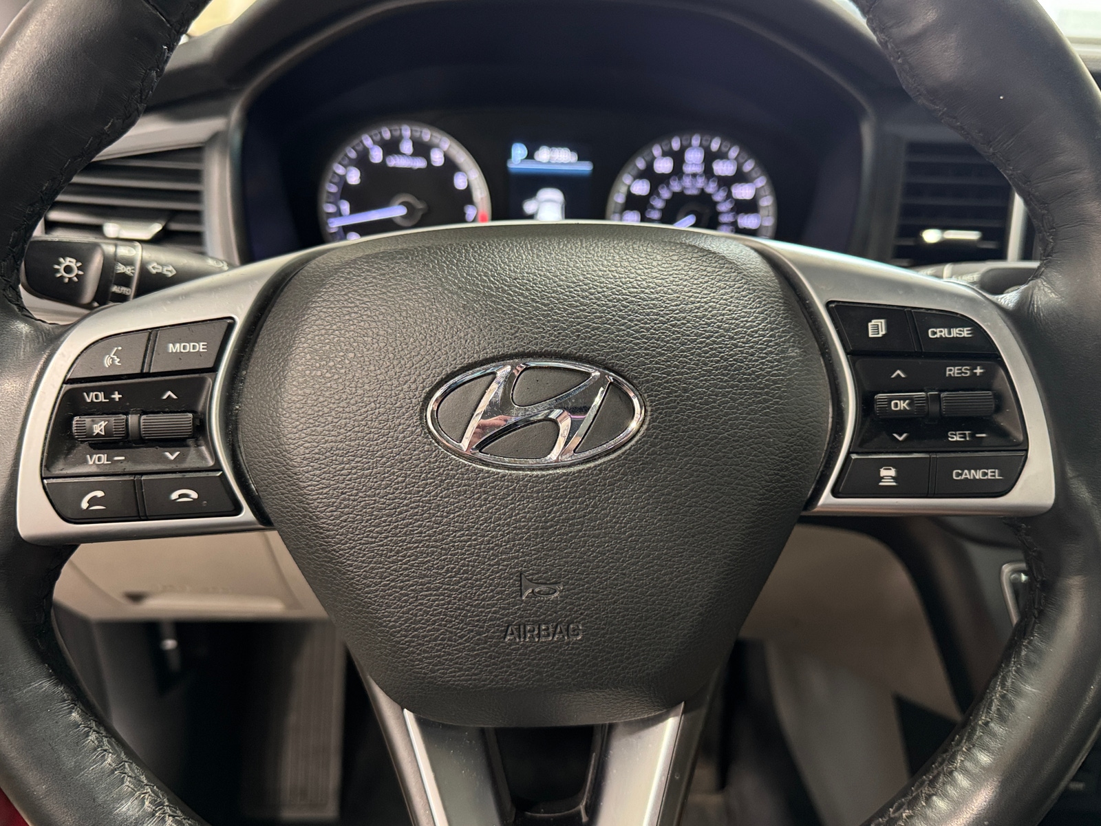 Thumbnail: 2019 Hyundai Sonata - 4