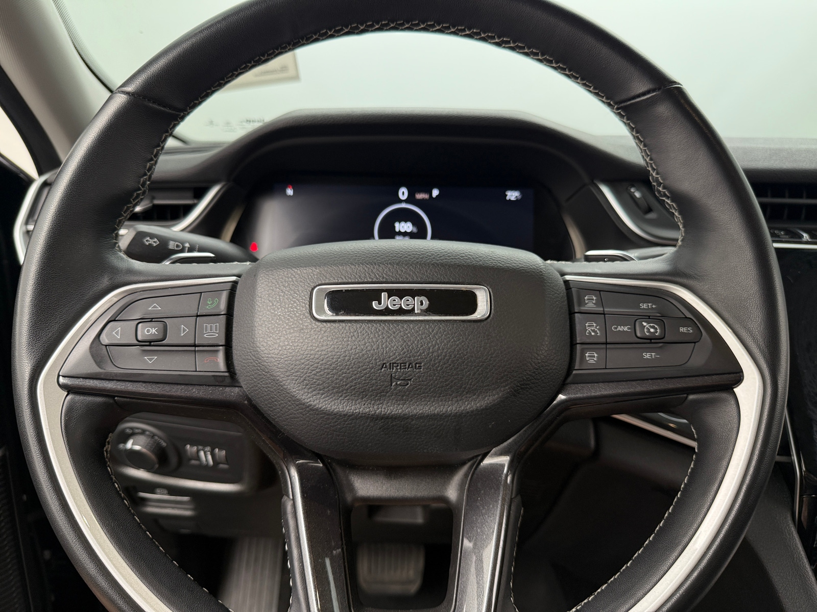 Thumbnail: 2022 Jeep Grand Cherokee L - 5