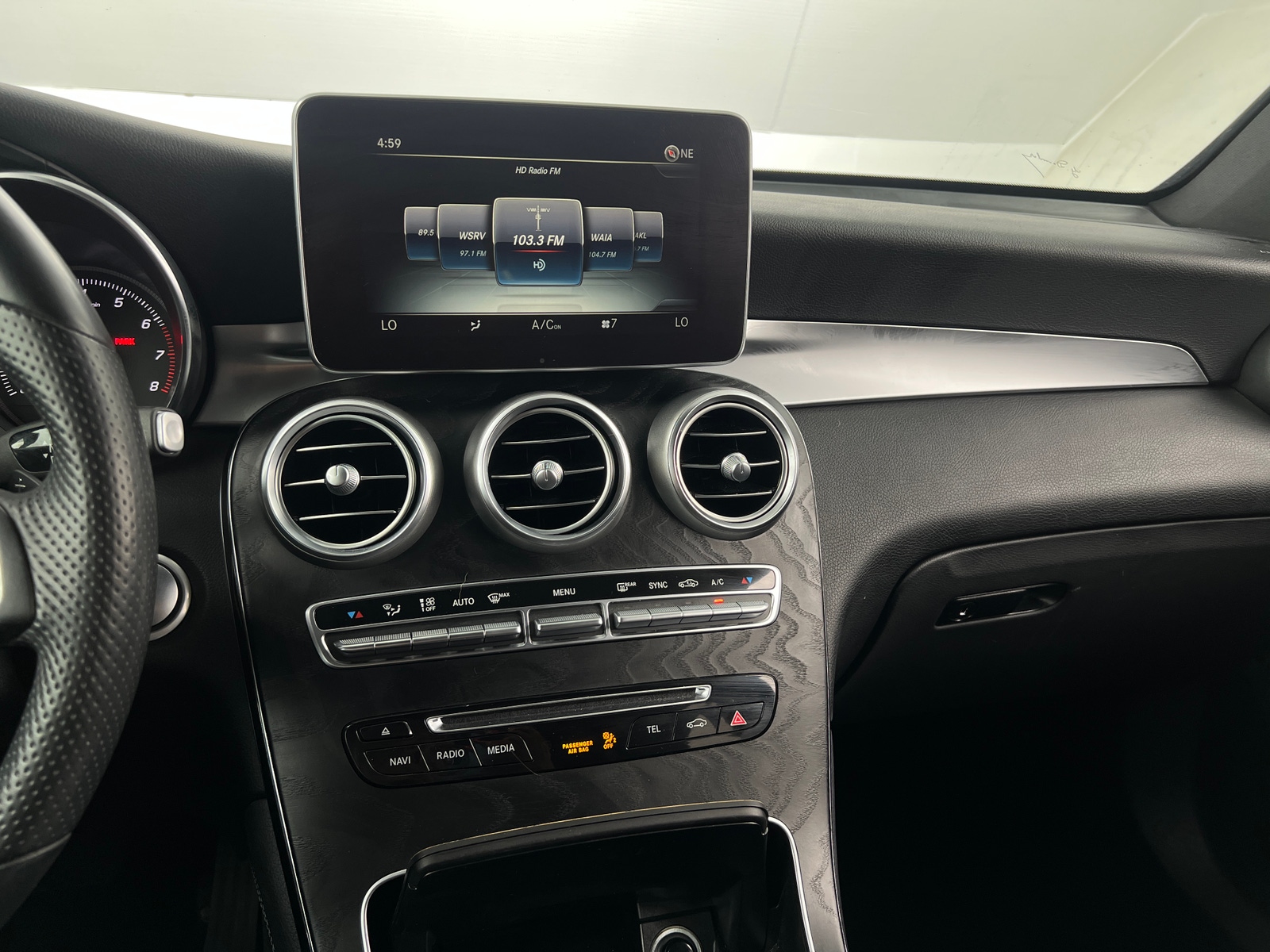 Thumbnail: 2018 Mercedes-Benz GLC - 4