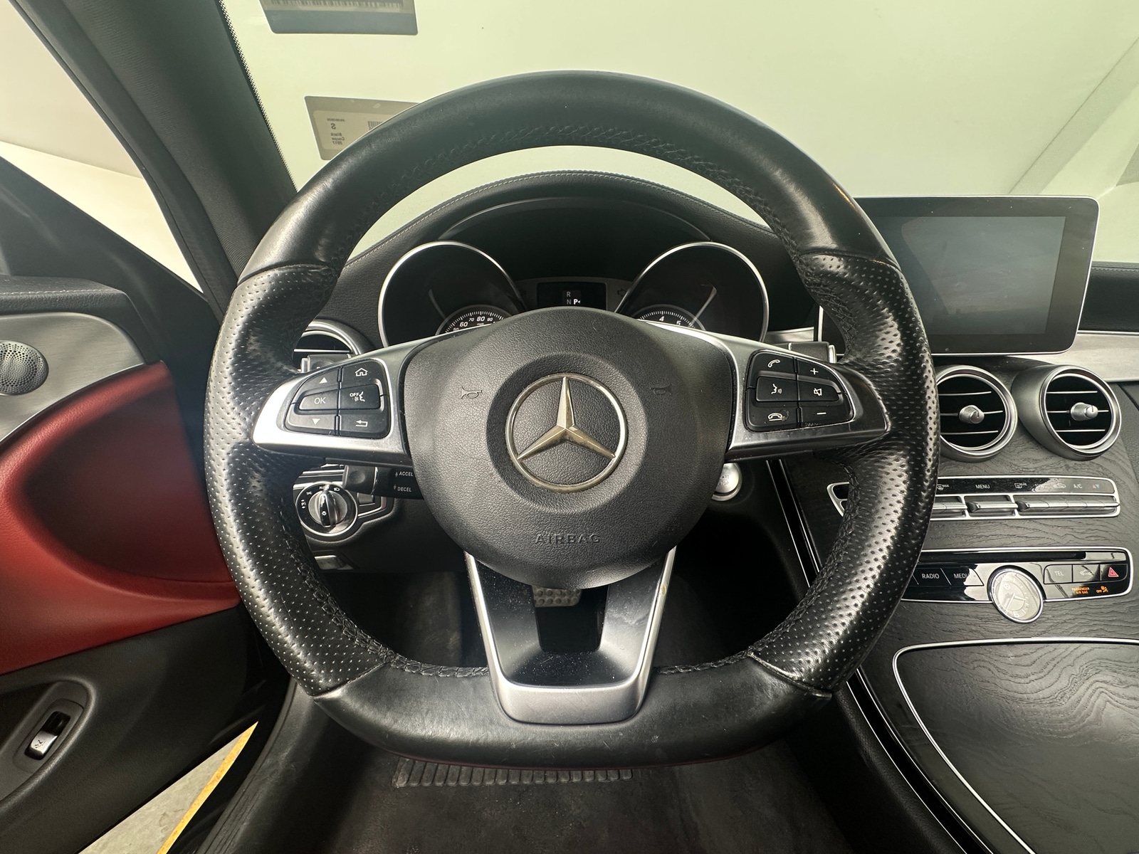 Thumbnail: 2017 Mercedes-Benz C-Class - 3