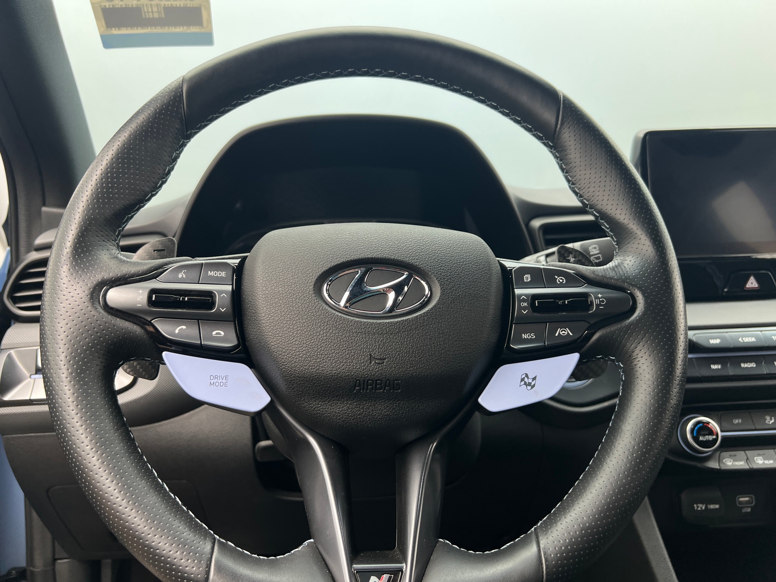 Thumbnail: 2022 Hyundai Veloster - 4