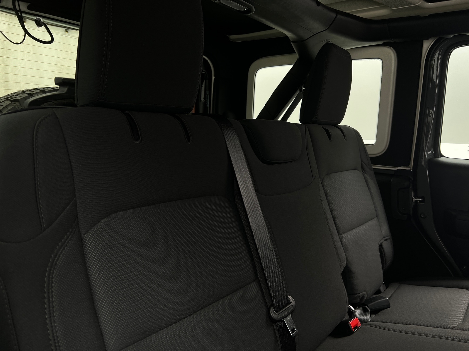 Thumbnail: 2022 Jeep Wrangler - 6
