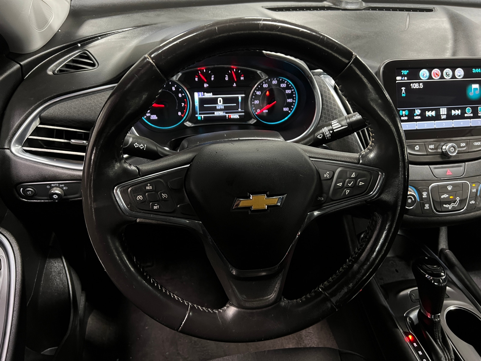 Thumbnail: 2018 Chevrolet Malibu - 5