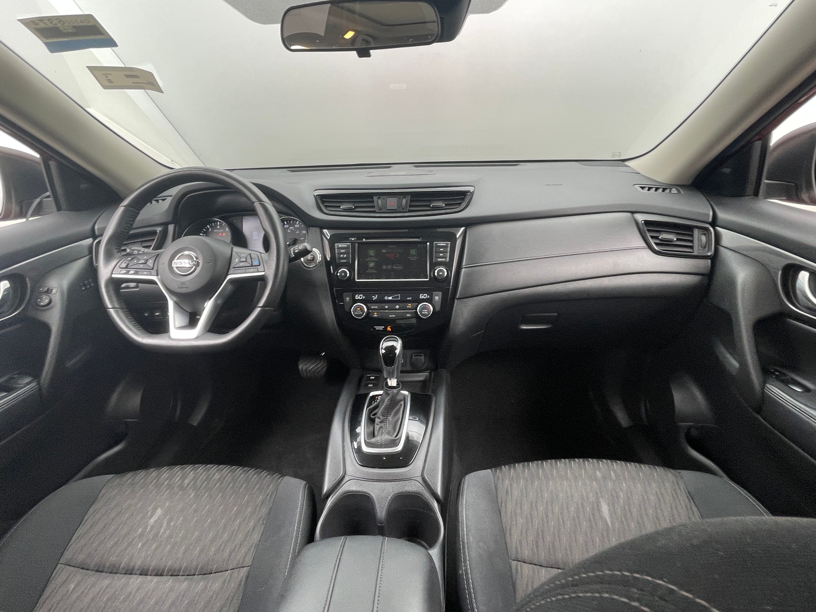 Thumbnail: 2019 Nissan Rogue - 3