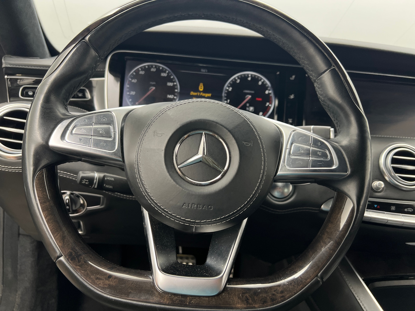 Thumbnail: 2017 Mercedes-Benz S-Class - 4