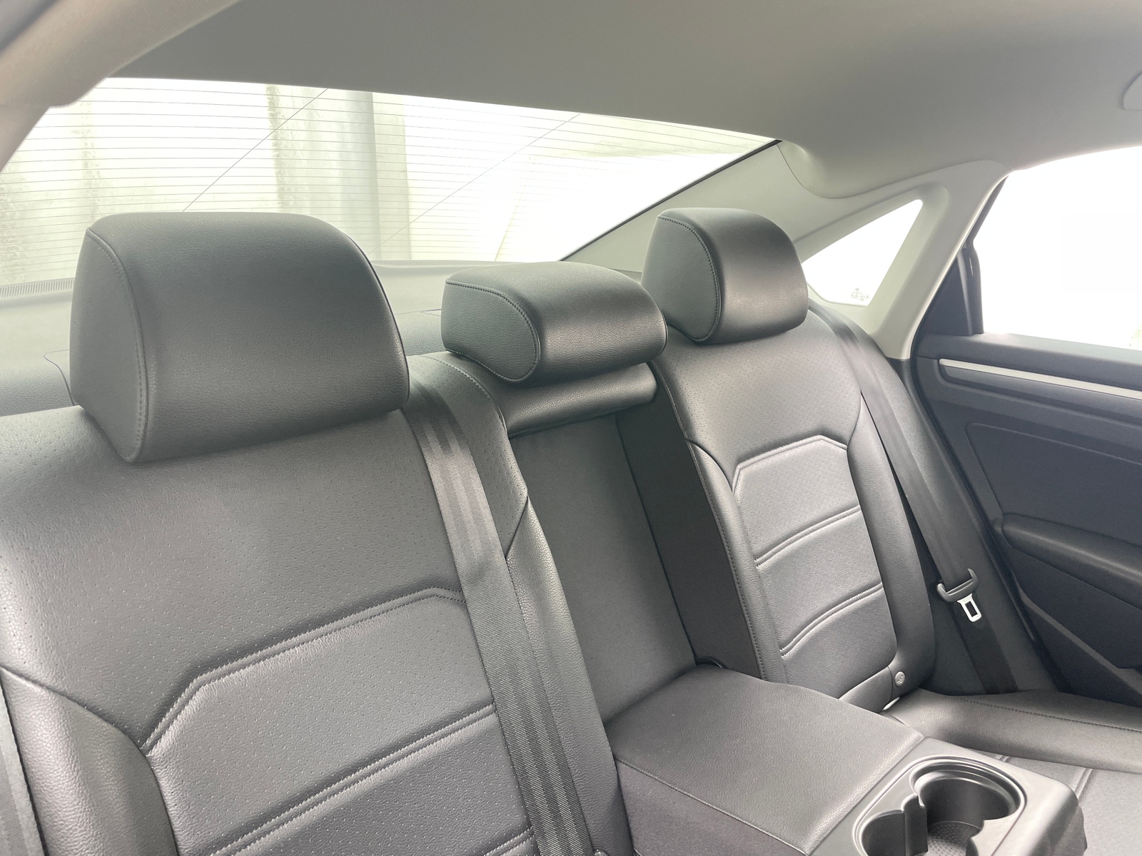 Thumbnail: 2017 Volkswagen Passat - 5