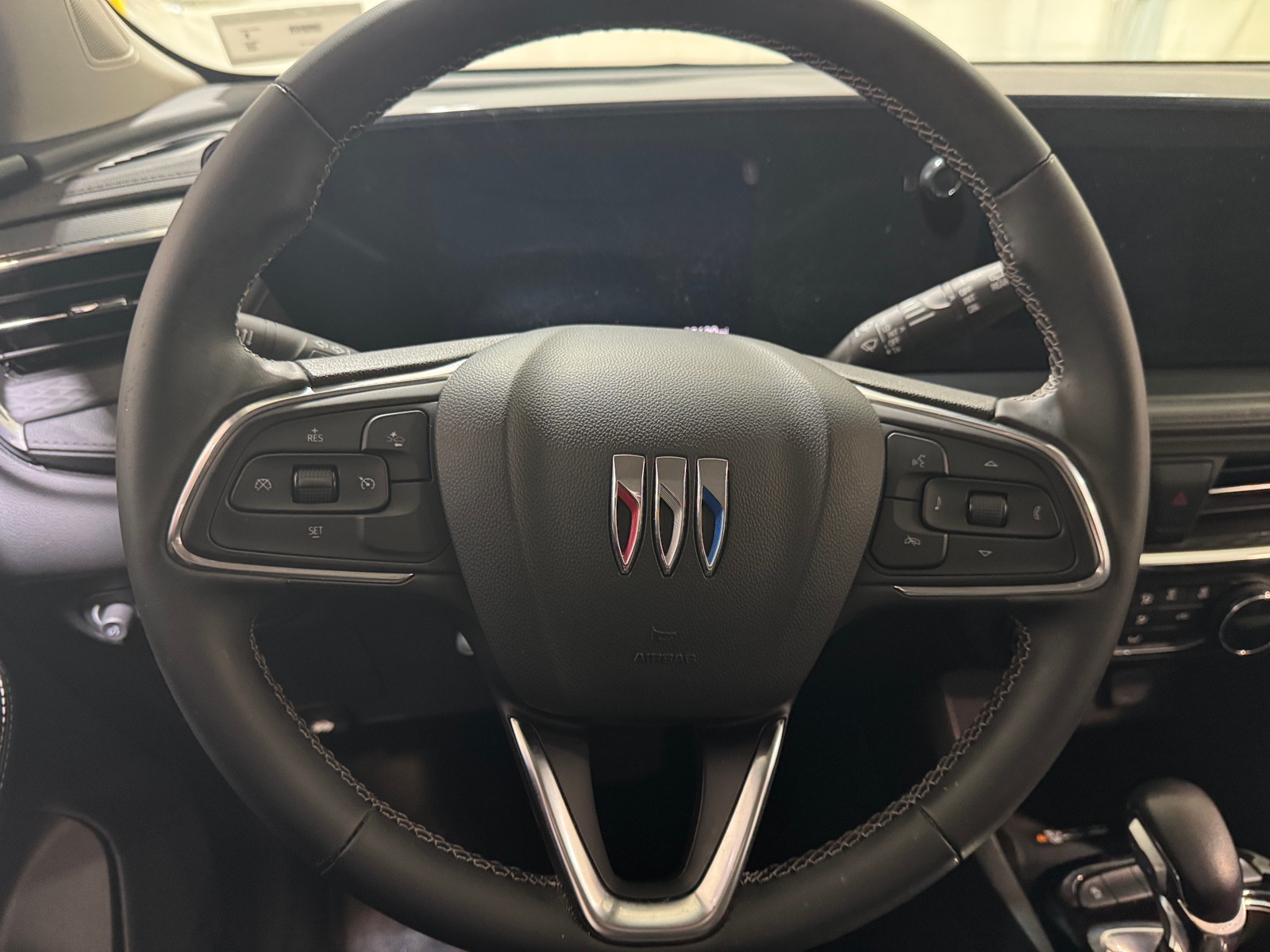Thumbnail: 2024 Buick Encore GX - 4