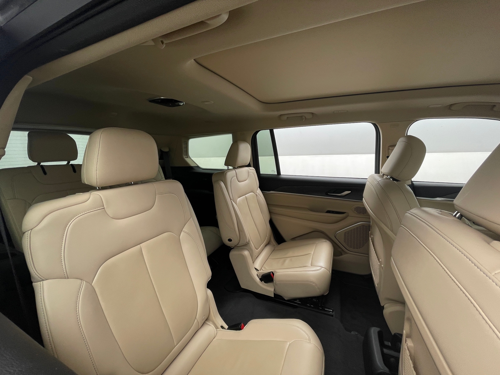 Thumbnail: 2021 Jeep Grand Cherokee L - 5