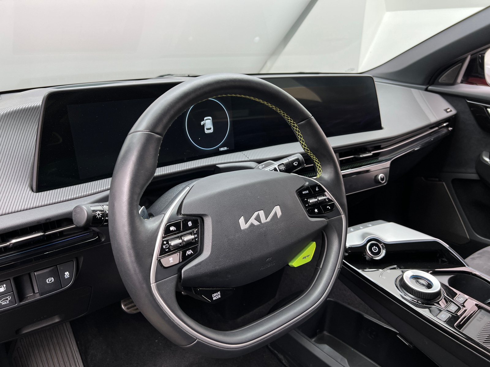 Thumbnail: 2023 Kia EV6 - 5