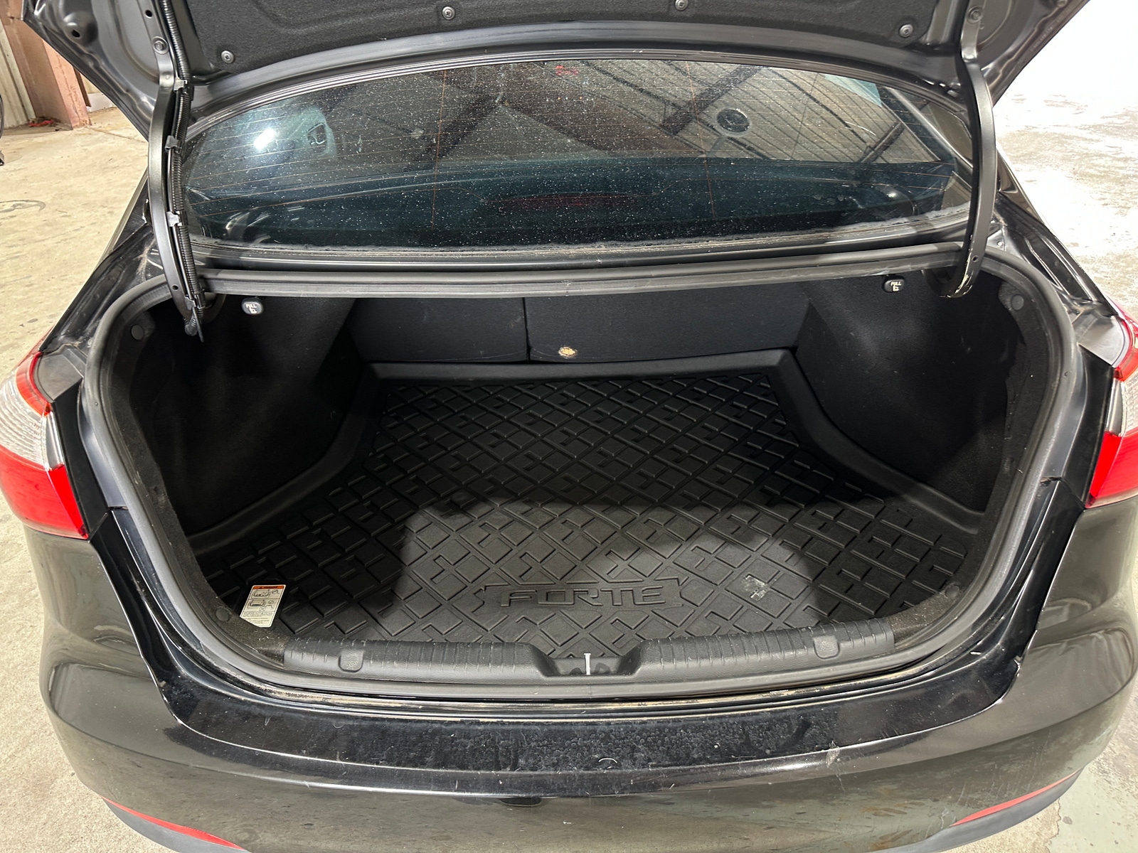 Thumbnail: 2016 Kia Forte - 7