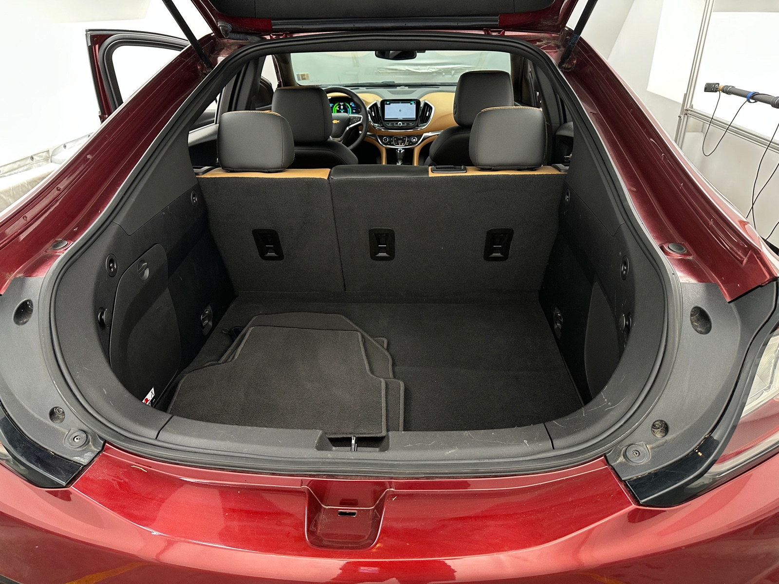 Thumbnail: 2016 Chevrolet Volt - 6