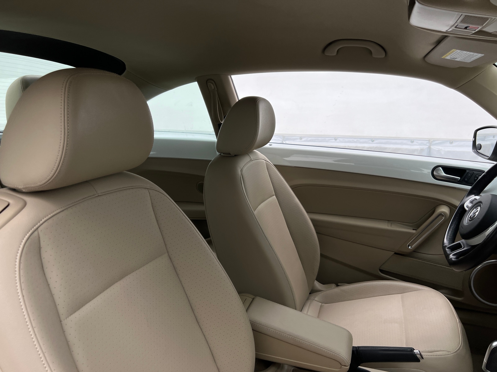 Thumbnail: 2016 Volkswagen Beetle - 2
