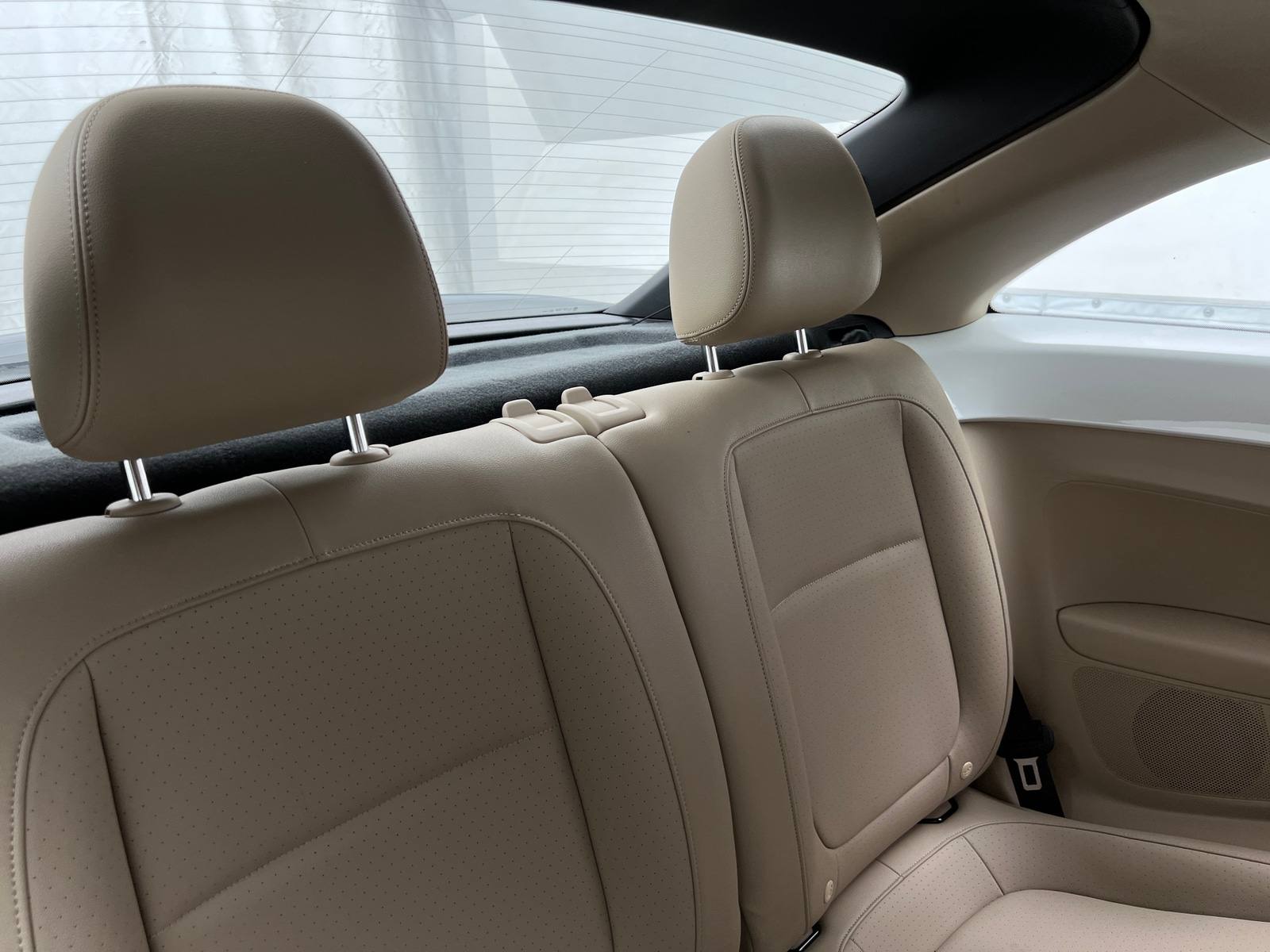 Thumbnail: 2016 Volkswagen Beetle - 6