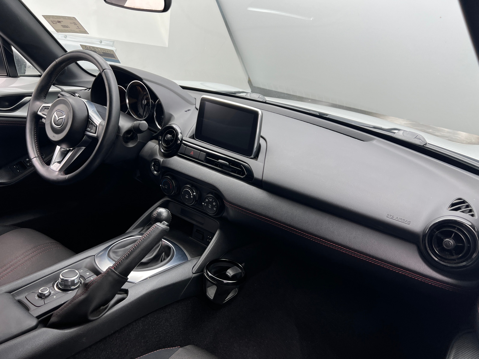 Thumbnail: 2016 Mazda MX-5 Miata - 3