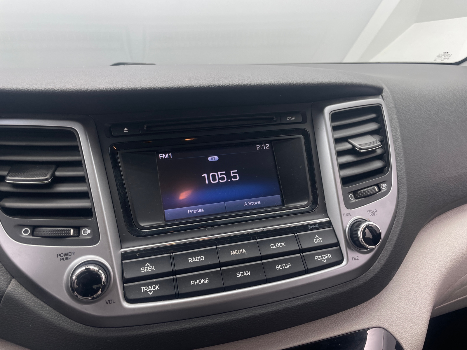 Thumbnail: 2017 Hyundai Tucson - 4
