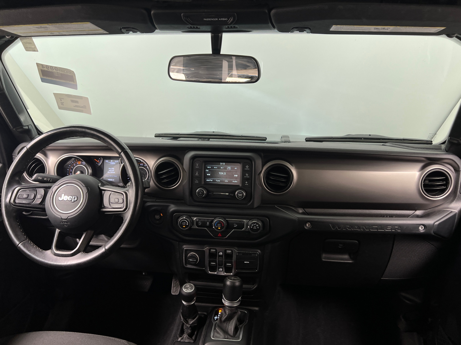 Thumbnail: 2019 Jeep Wrangler - 3