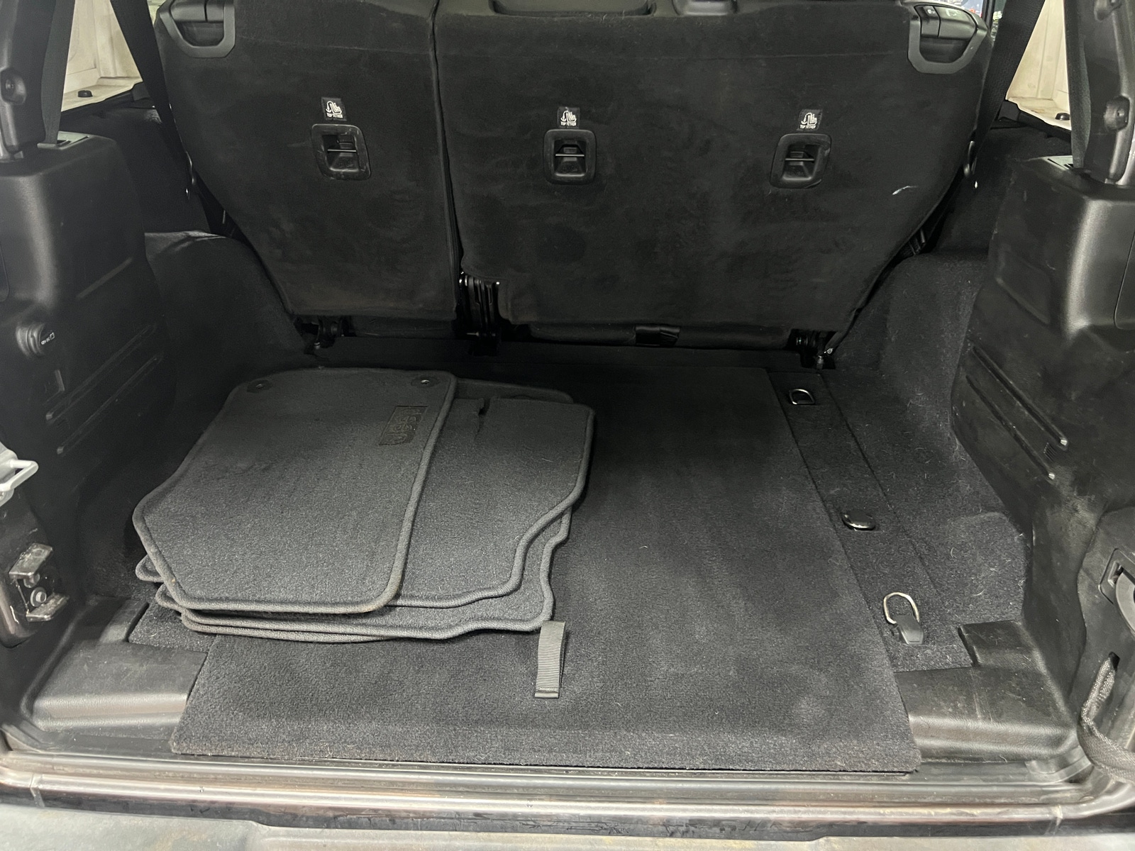 Thumbnail: 2019 Jeep Wrangler - 7