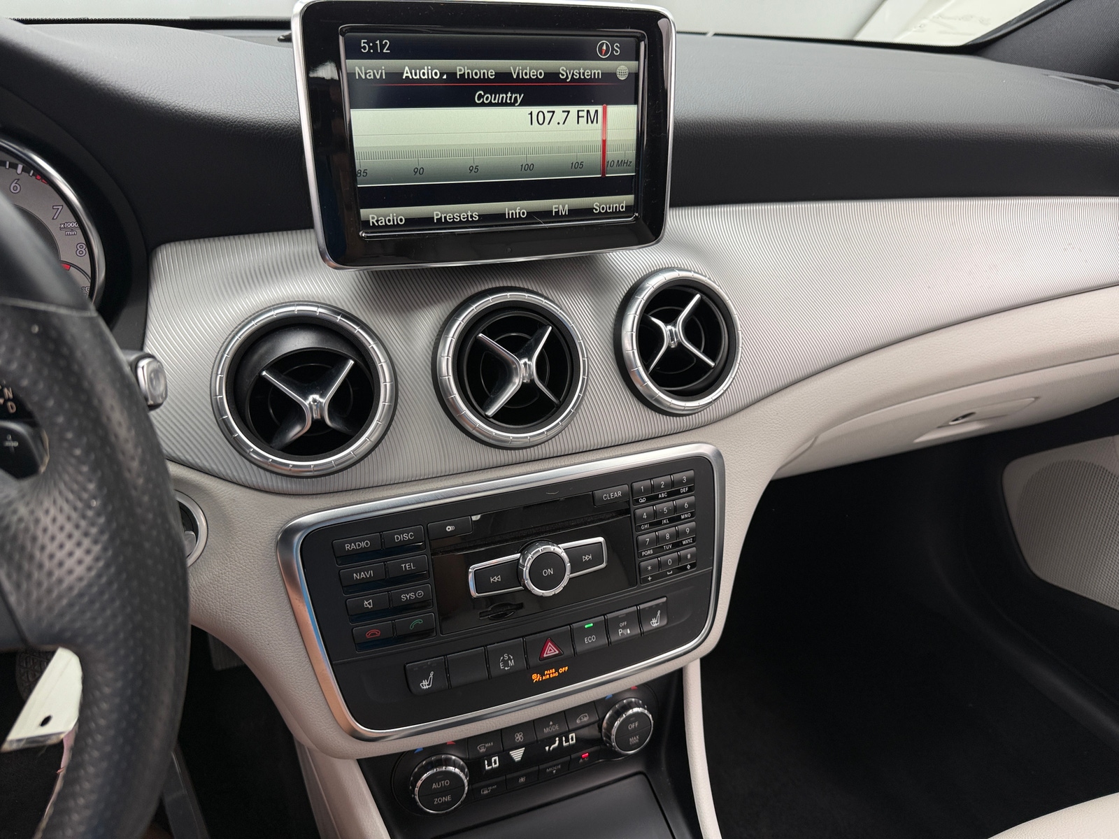 Thumbnail: 2014 Mercedes-Benz CLA - 3