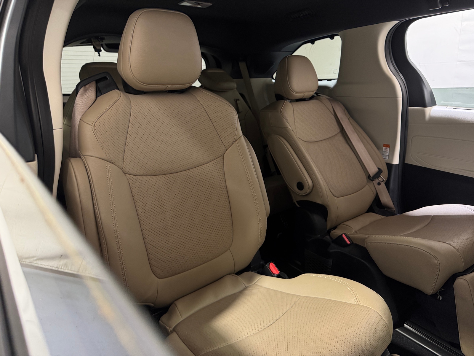 Thumbnail: 2023 Toyota Sienna - 5