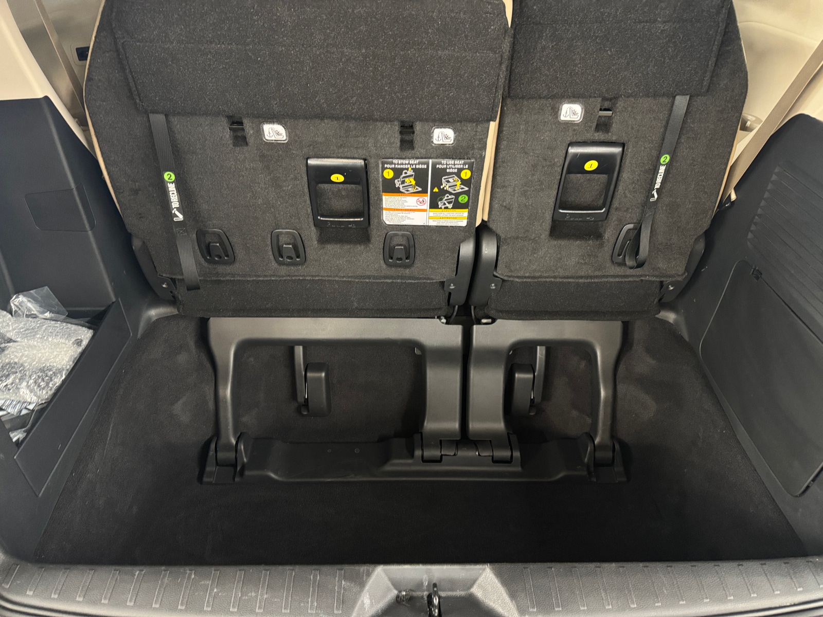 Thumbnail: 2023 Toyota Sienna - 6