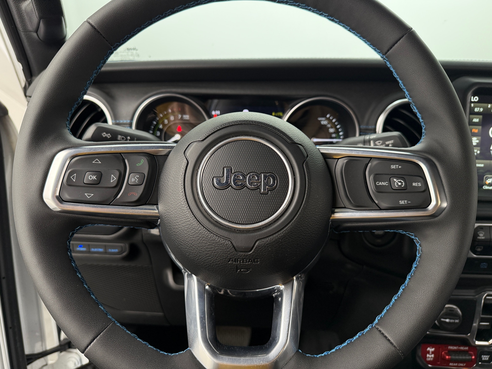 Thumbnail: 2023 Jeep Wrangler - 4