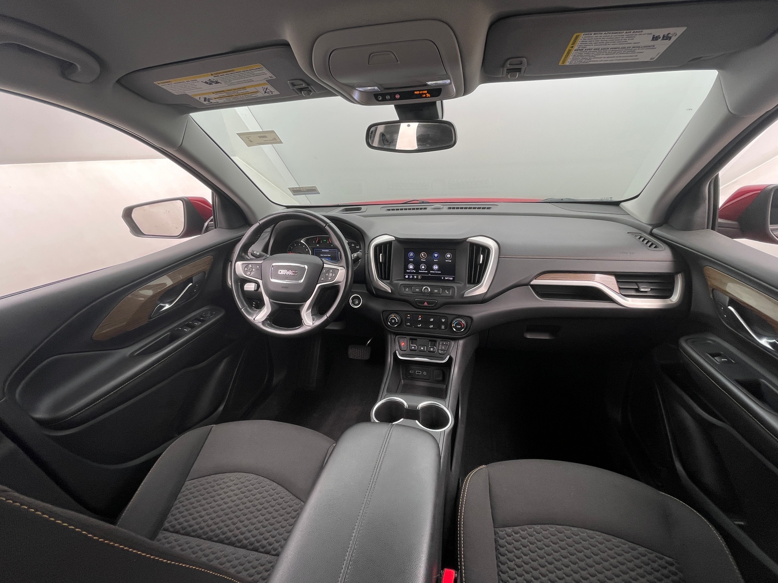 Thumbnail: 2020 GMC Terrain - 3
