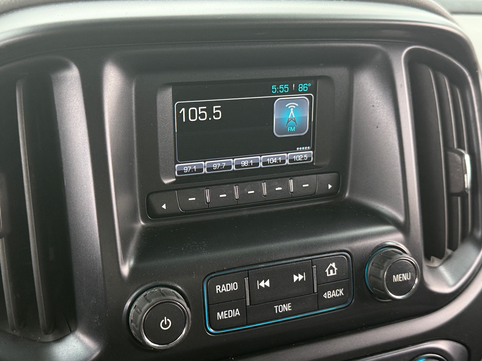 Thumbnail: 2016 Chevrolet Colorado - 4
