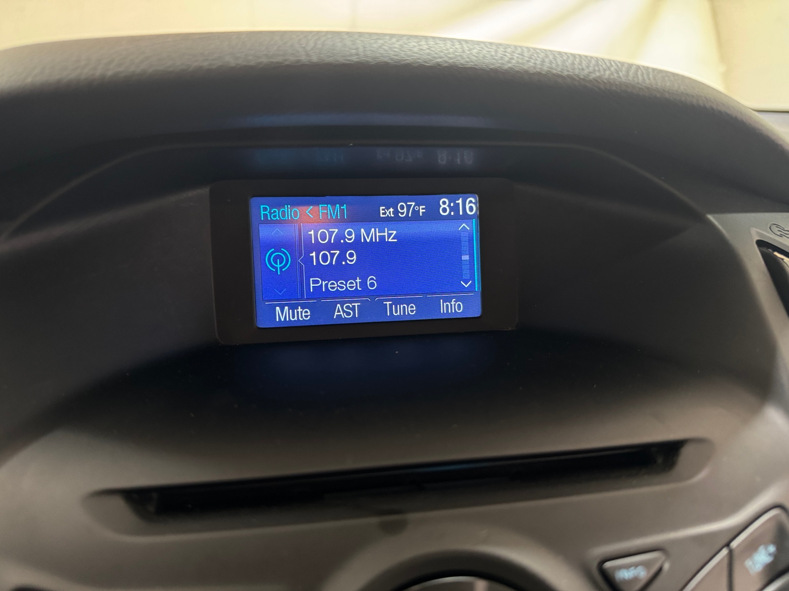 Thumbnail: 2013 Ford Focus - 4