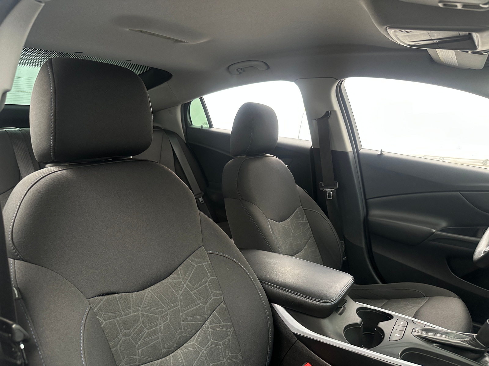 Thumbnail: 2018 Chevrolet Volt - 2