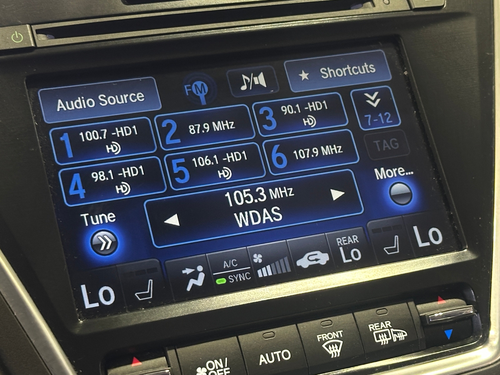 Thumbnail: 2016 Acura MDX - 3