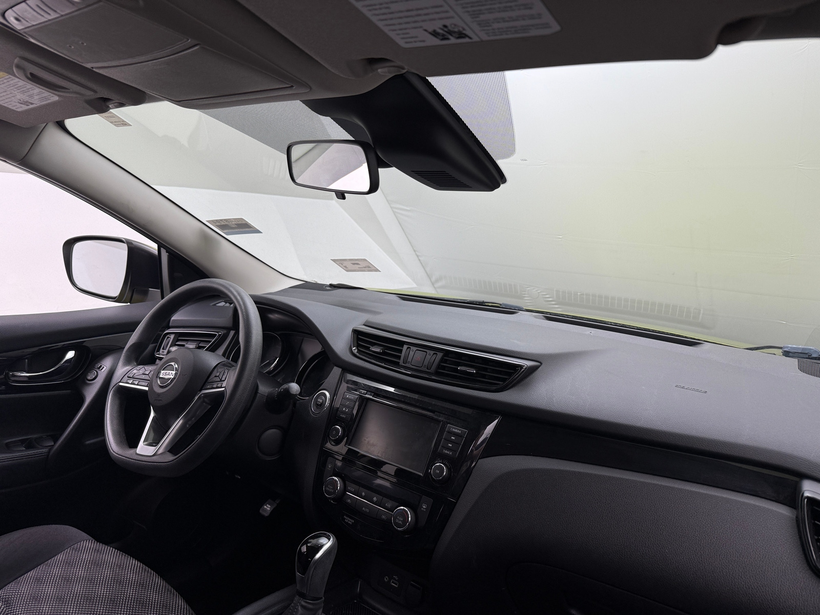 Thumbnail: 2020 Nissan Rogue Sport - 3