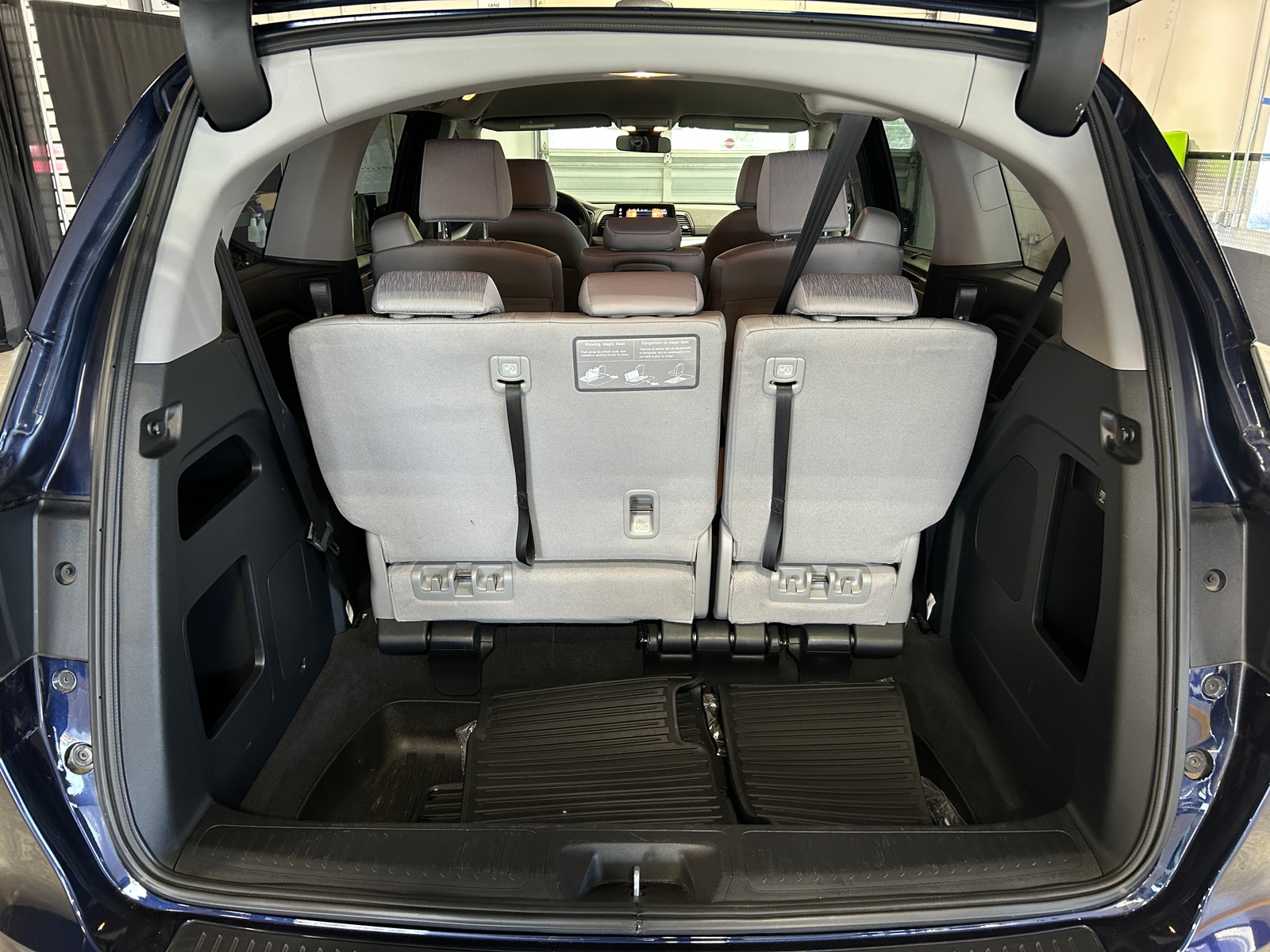 Thumbnail: 2023 Honda Odyssey - 7