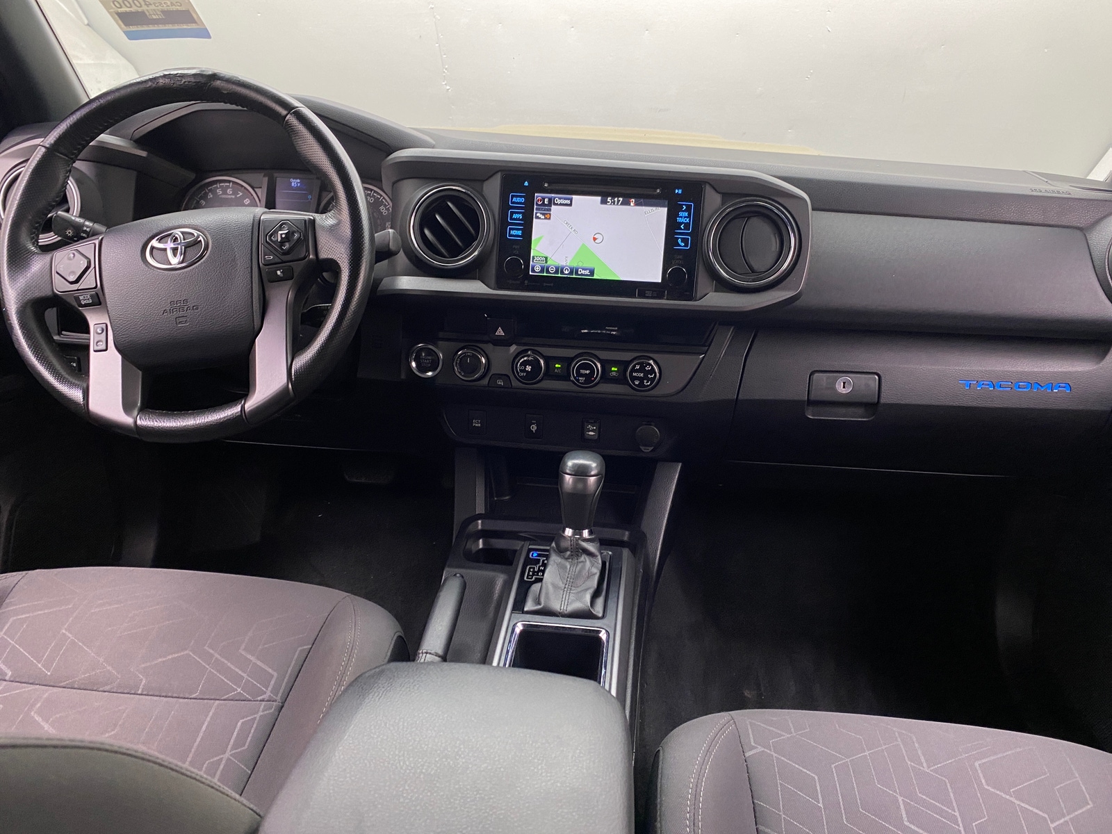 Thumbnail: 2017 Toyota Tacoma - 3