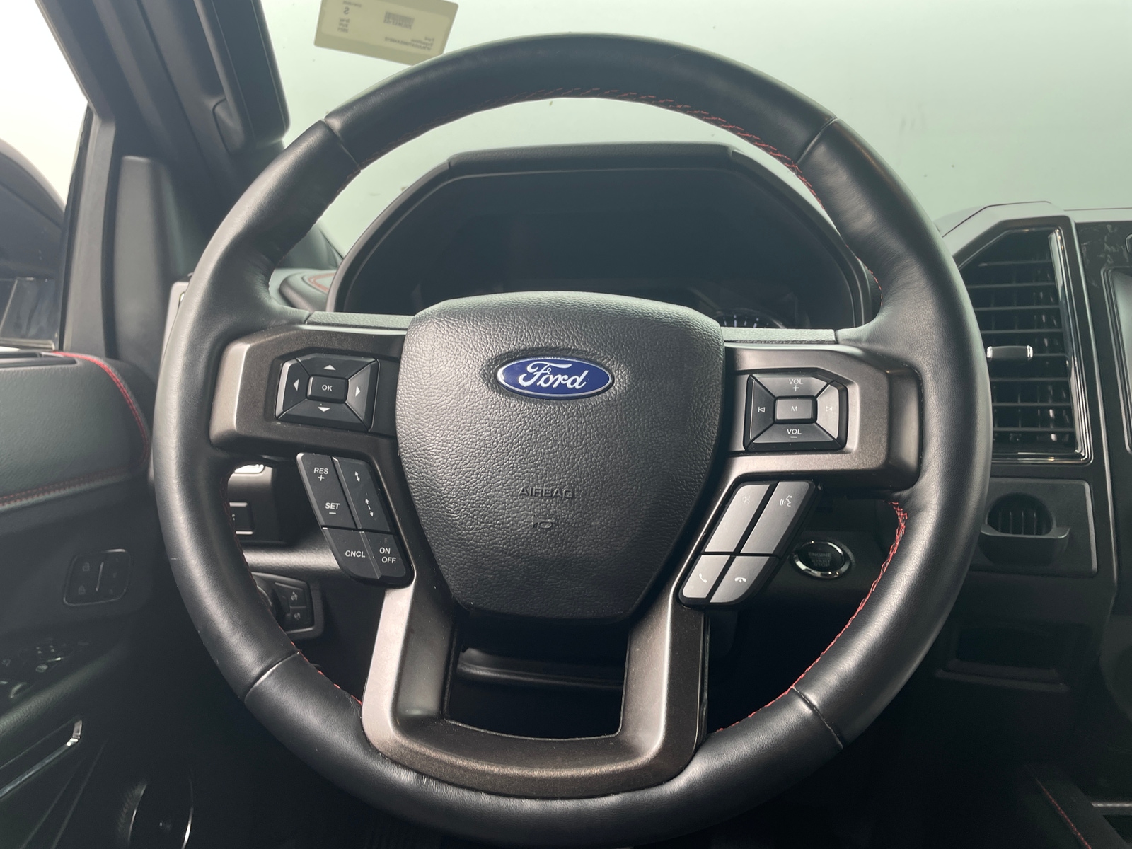 Thumbnail: 2021 Ford Expedition - 4