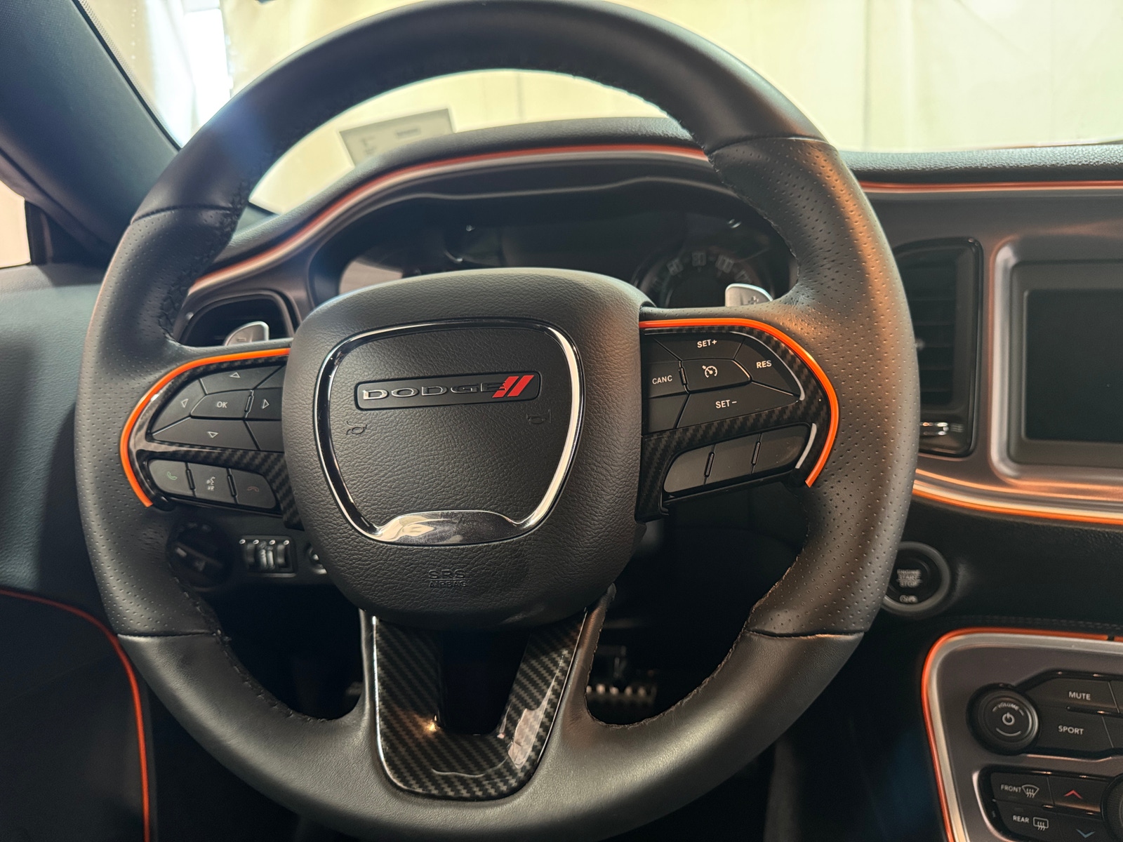 Thumbnail: 2019 Dodge Challenger - 4