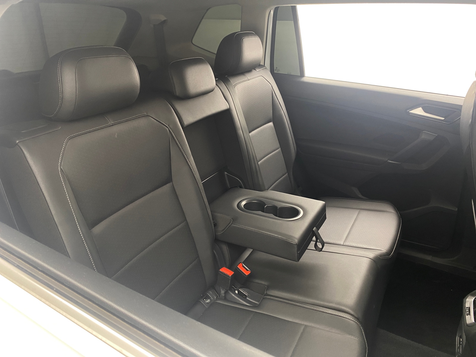 Thumbnail: 2018 Volkswagen Tiguan - 5