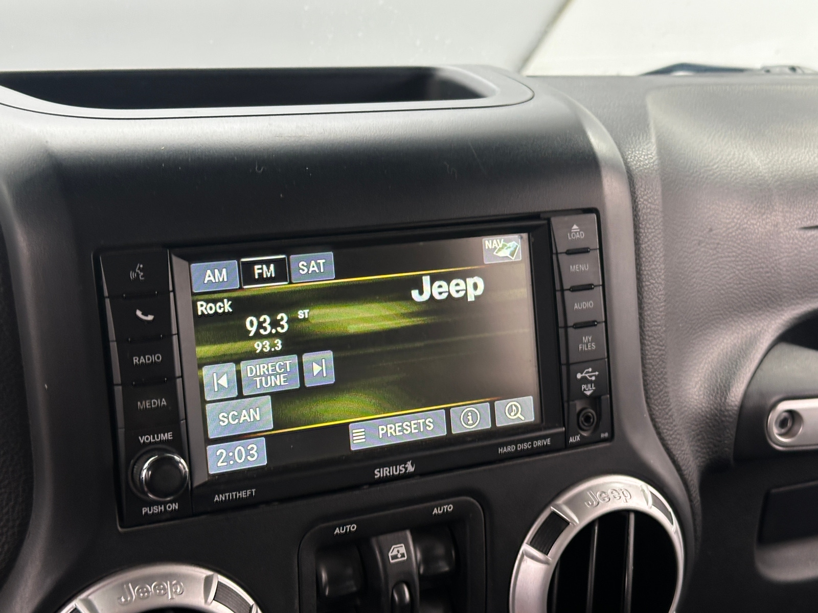 Thumbnail: 2013 Jeep Wrangler - 3