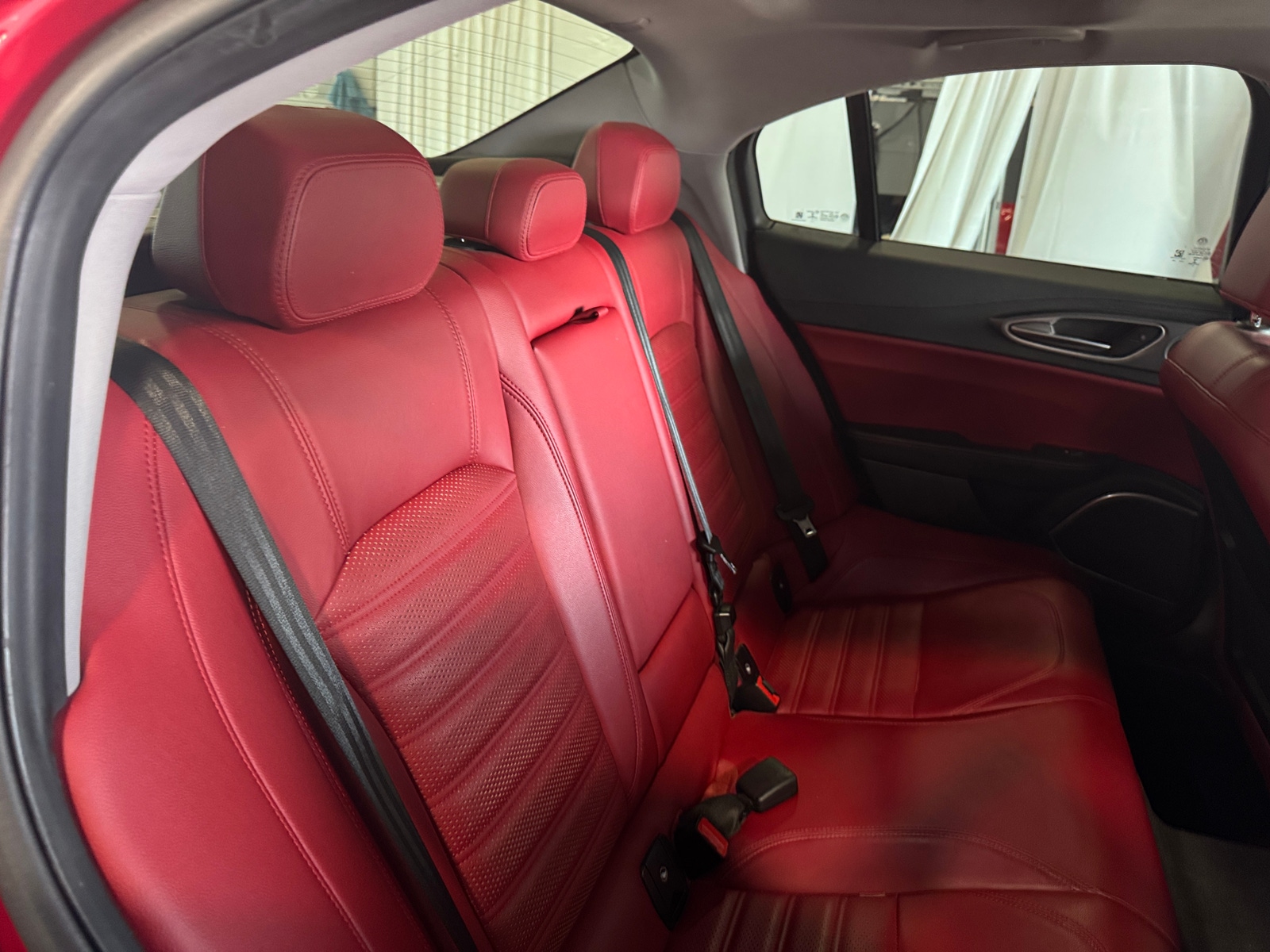 Thumbnail: 2019 Alfa Romeo Giulia - 5