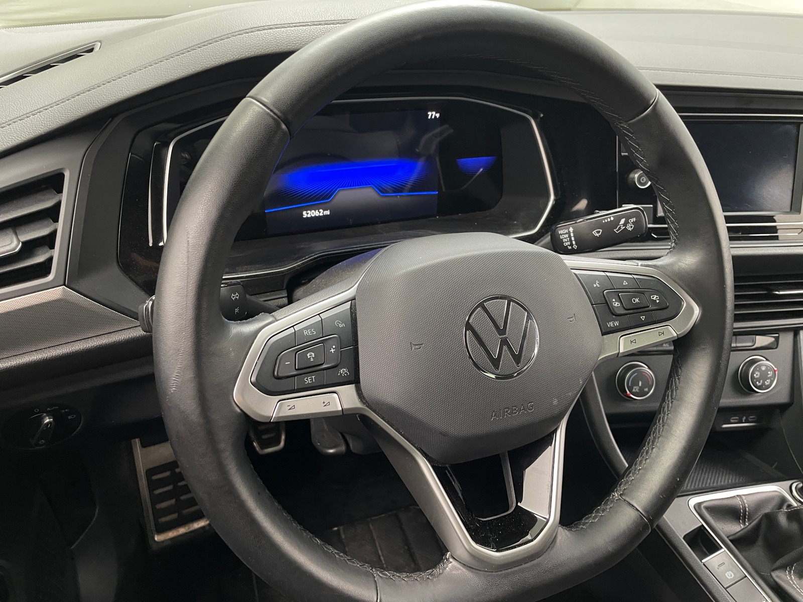 Thumbnail: 2023 Volkswagen Jetta - 5