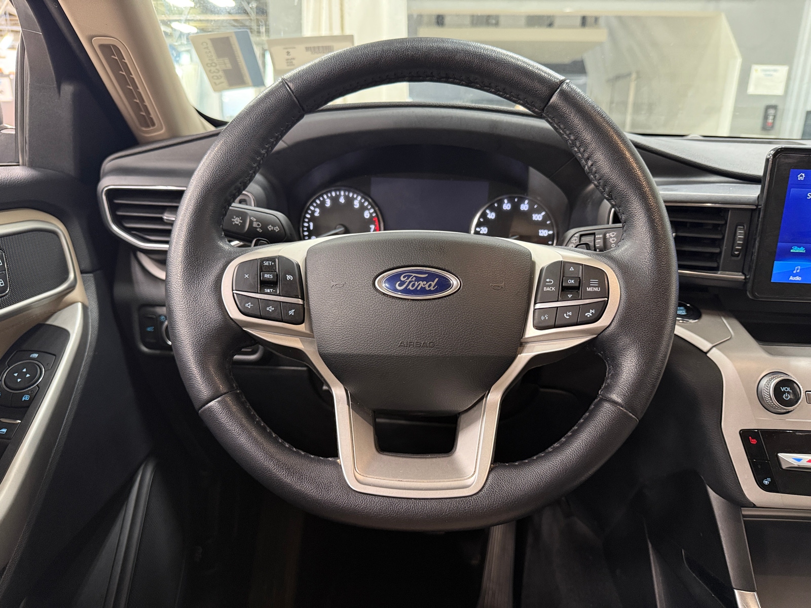 Thumbnail: 2020 Ford Explorer - 5