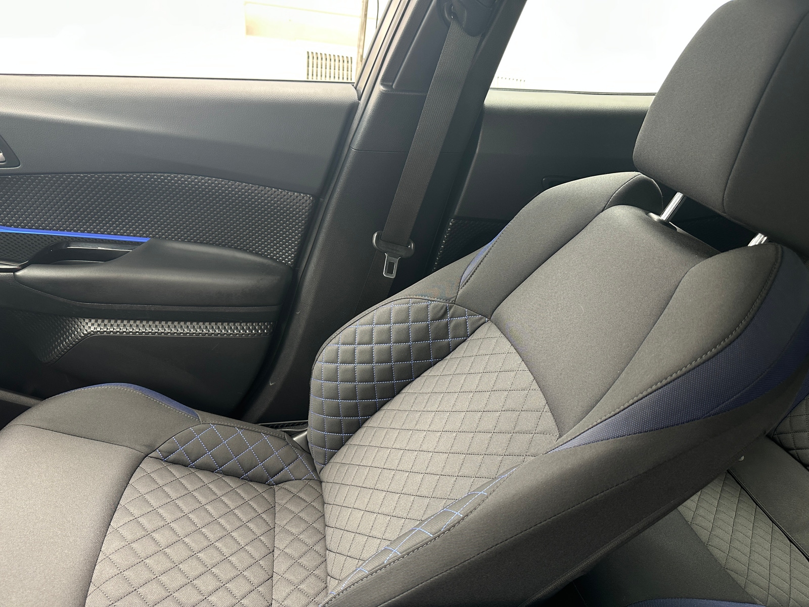 Thumbnail: 2020 Toyota C-HR - 2
