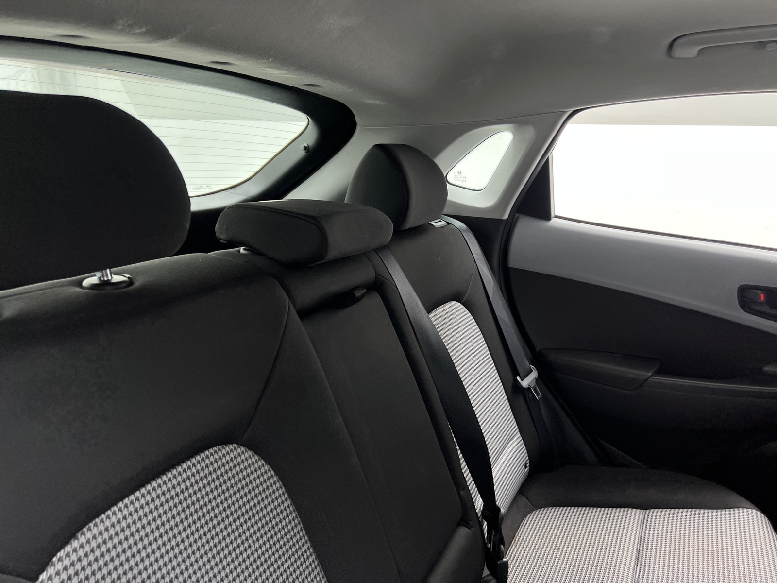 Thumbnail: 2018 Hyundai Kona - 6