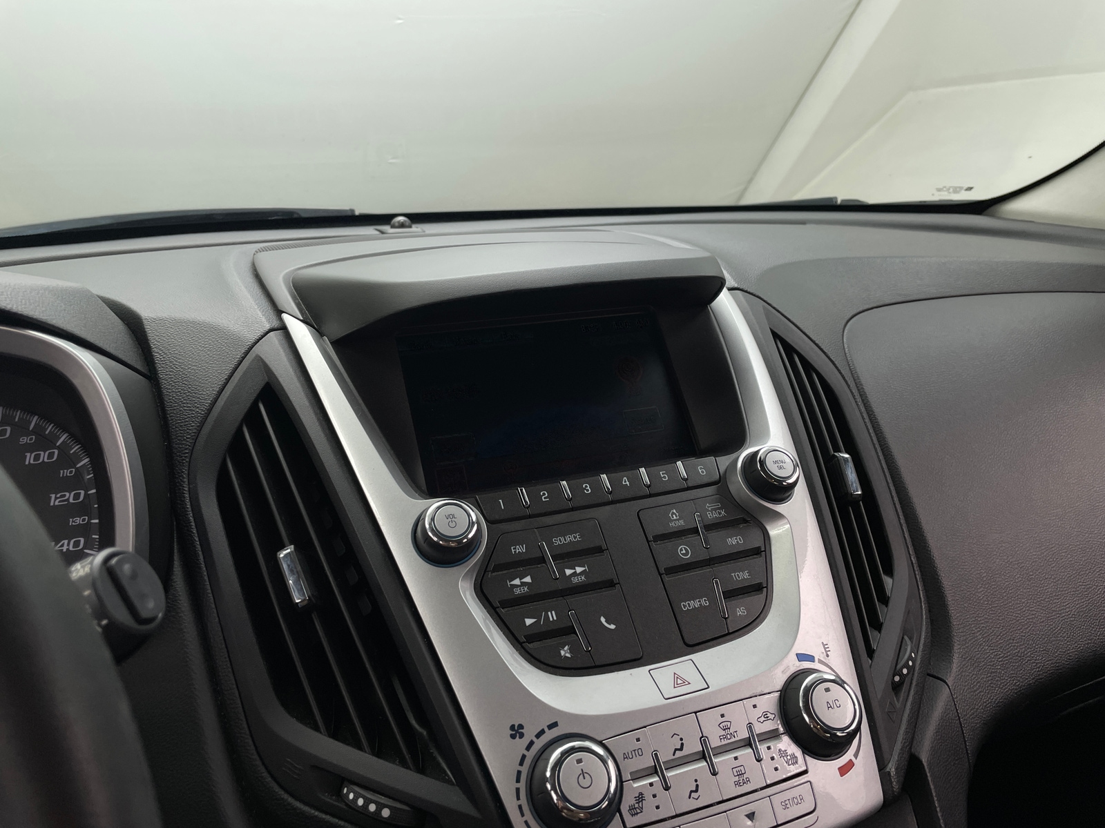 Thumbnail: 2016 Chevrolet Equinox - 4