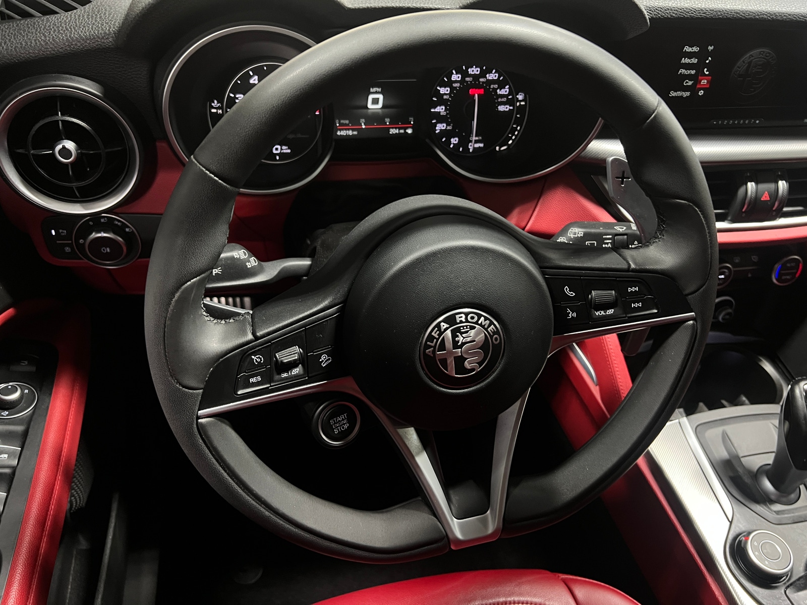 Thumbnail: 2019 Alfa Romeo Stelvio - 4