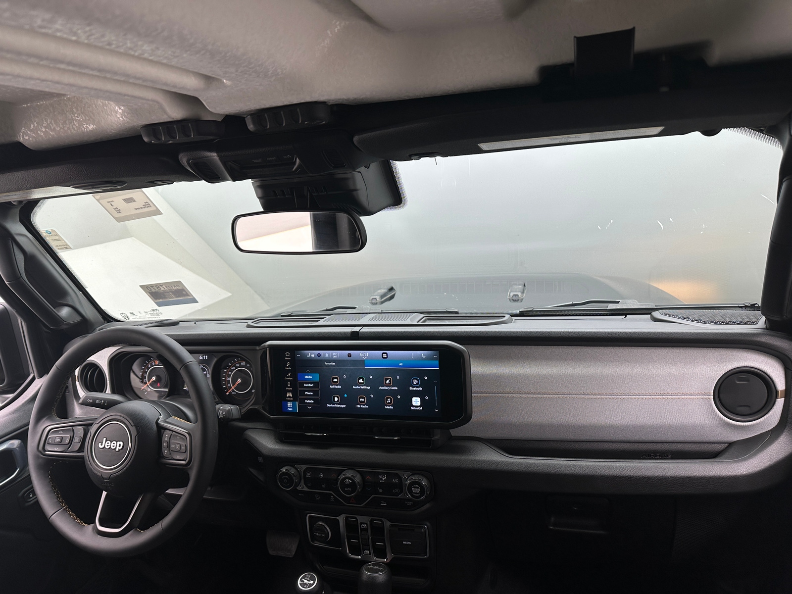 Thumbnail: 2024 Jeep Gladiator - 3