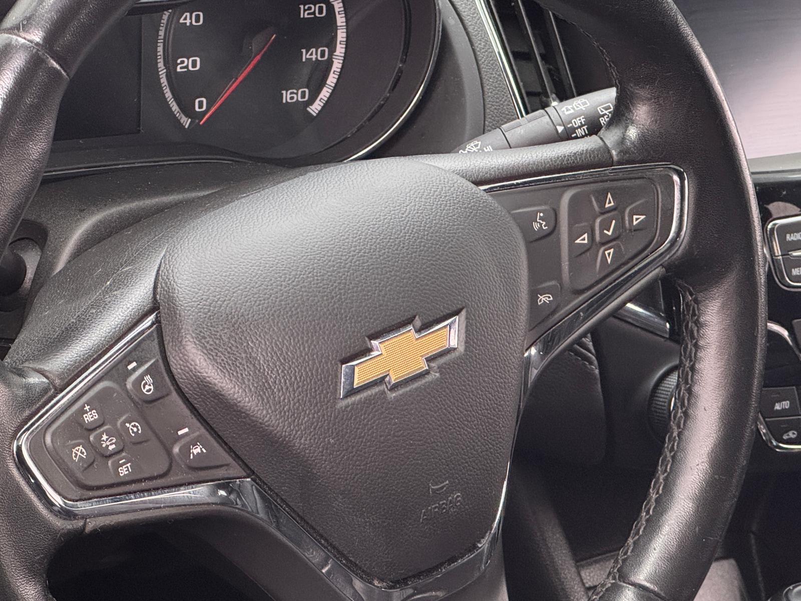 Thumbnail: 2017 Chevrolet Cruze - 5
