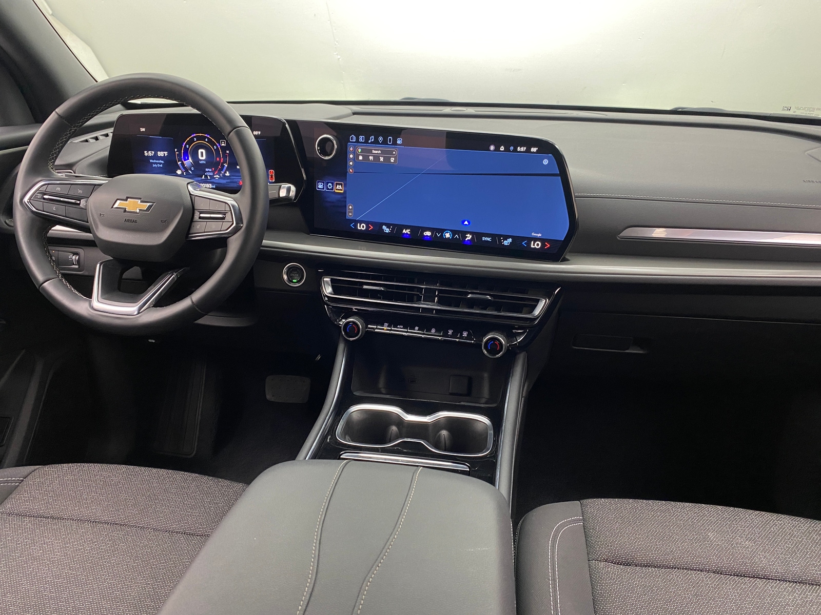 Thumbnail: 2024 Chevrolet Traverse - 3
