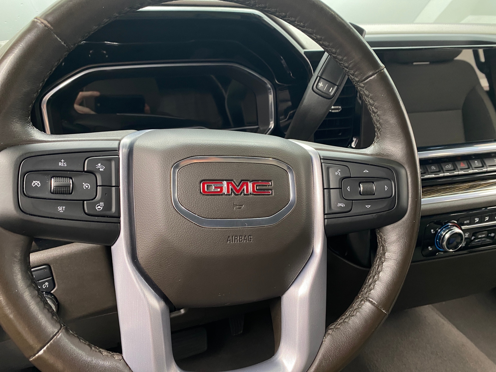 Thumbnail: 2022 GMC Sierra 1500 - 5