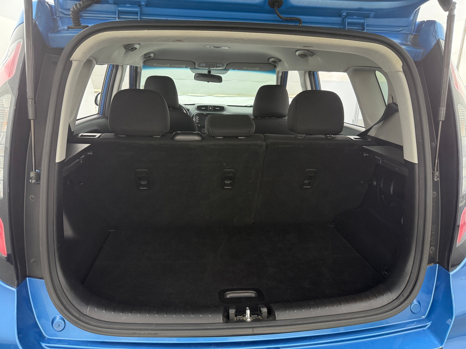 Thumbnail: 2019 Kia Soul - 7