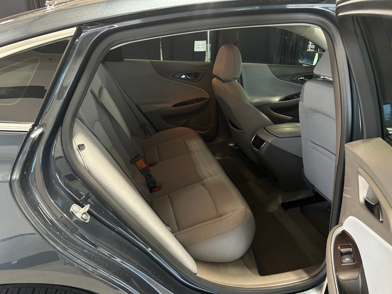Thumbnail: 2021 Chevrolet Malibu - 6
